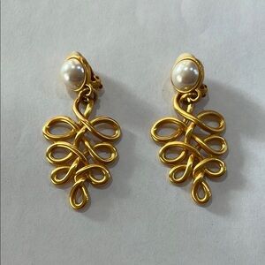 Elegant Gold Pearl Earrings